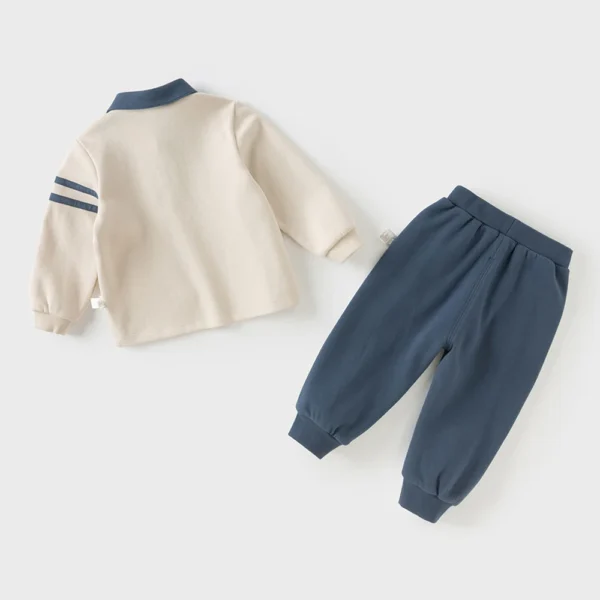 Ensemble polo et pantalon